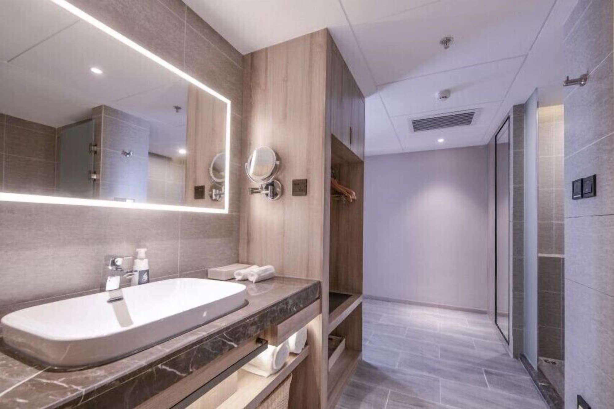 Shanghai Rongju Hotel Lujiazui Hotel 外观 照片