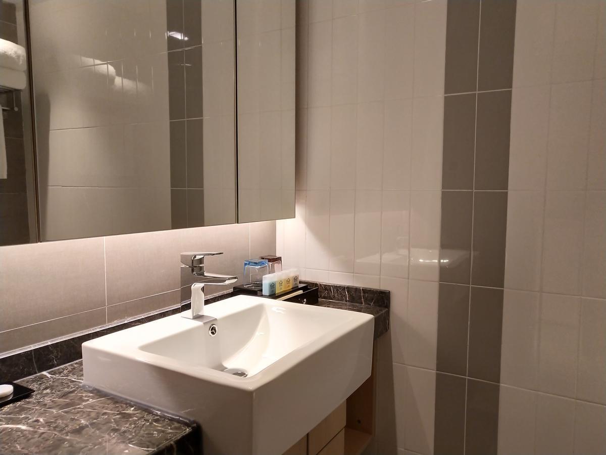 Shanghai Rongju Hotel Lujiazui Hotel 外观 照片